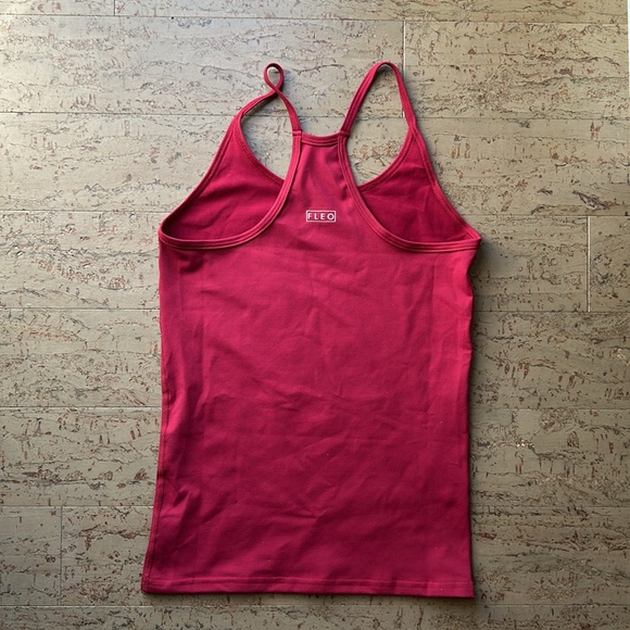 NWOT fleo switch up tank, size small - Picture 3 of 3